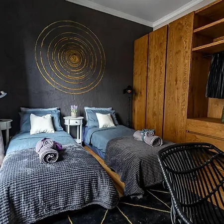 Διαμέρισμα Design, 2 Bedroom, Ndk, Free Secured Parking